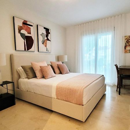 Apartment In El Presidente Beach Side New Golden Mile Эстепона Экстерьер фото
