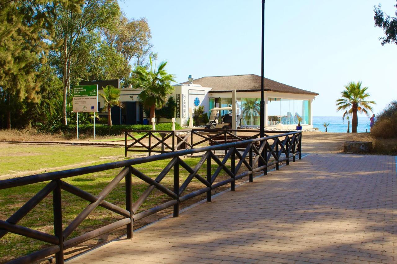 Apartment In El Presidente Beach Side New Golden Mile Эстепона Экстерьер фото