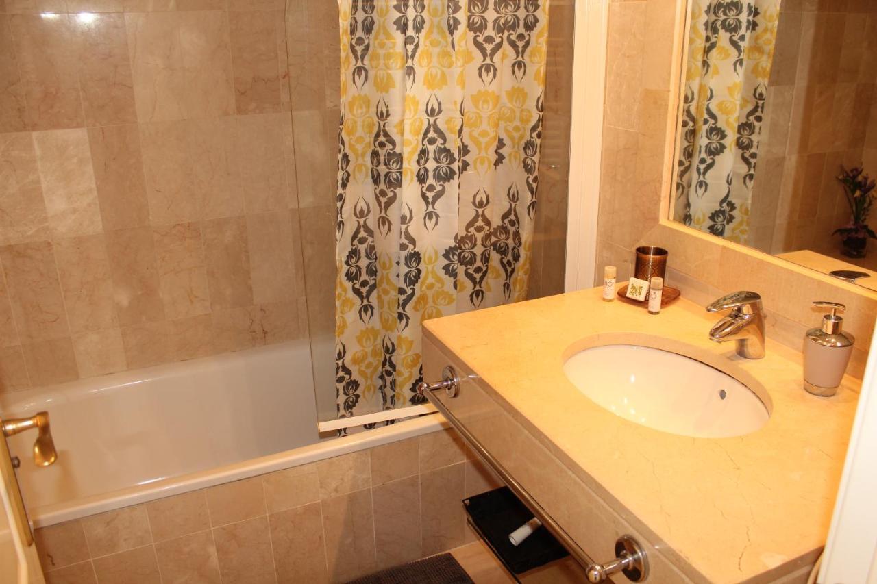 Apartment In El Presidente Beach Side New Golden Mile Эстепона Экстерьер фото