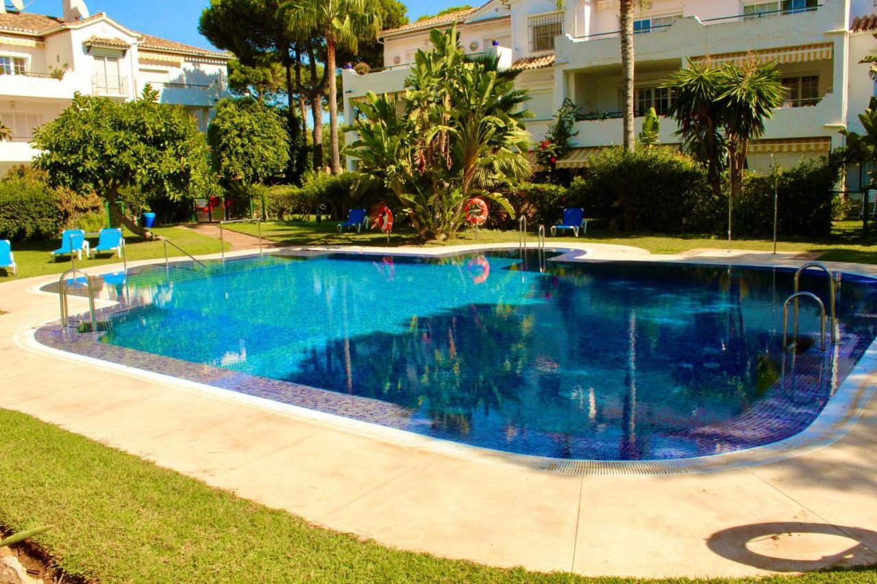 Apartment In El Presidente Beach Side New Golden Mile Эстепона Экстерьер фото