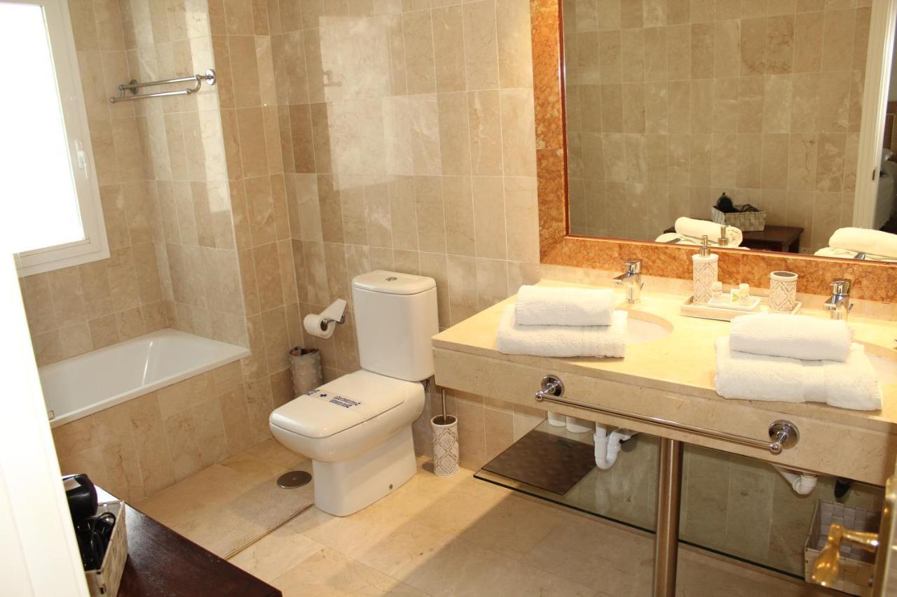 Apartment In El Presidente Beach Side New Golden Mile Эстепона Экстерьер фото