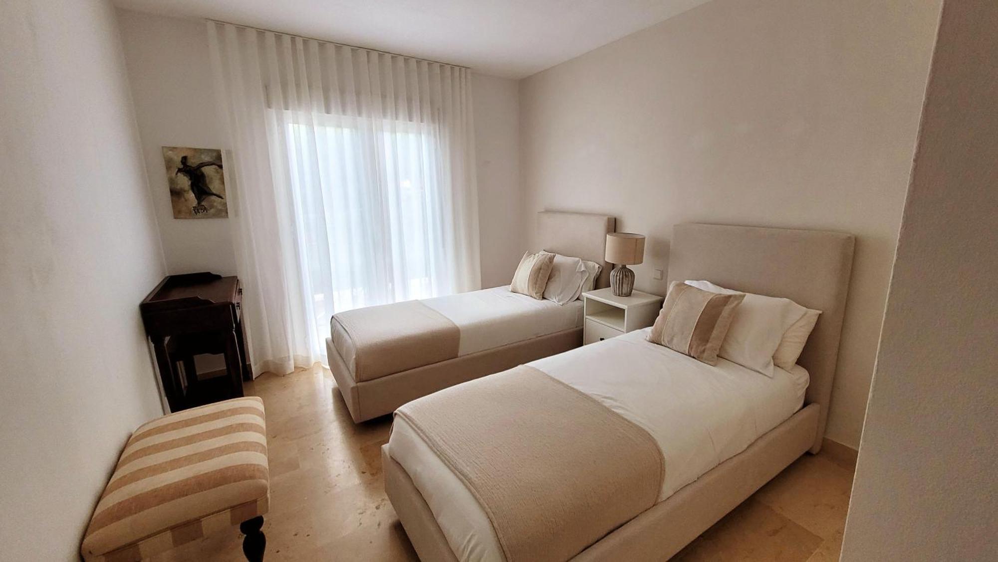 Apartment In El Presidente Beach Side New Golden Mile Эстепона Экстерьер фото