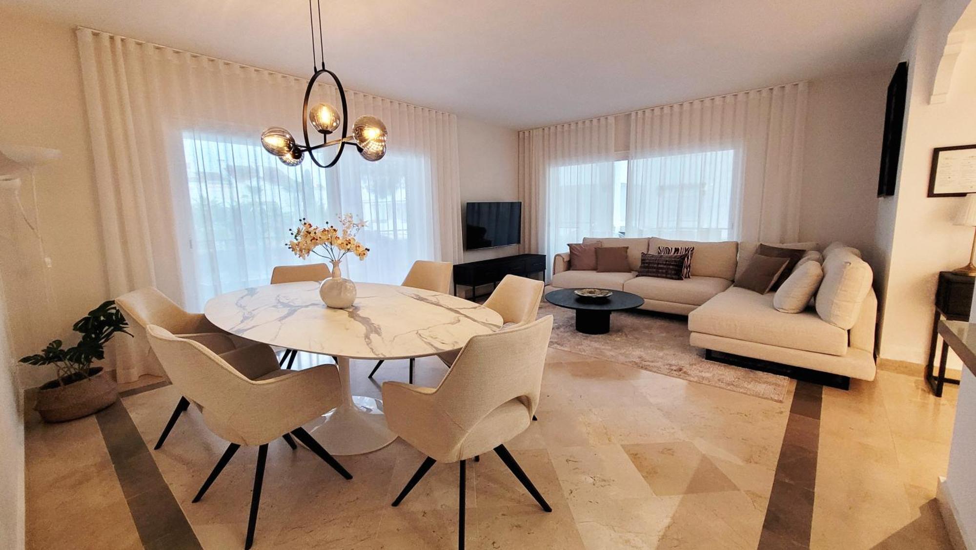 Apartment In El Presidente Beach Side New Golden Mile Эстепона Экстерьер фото